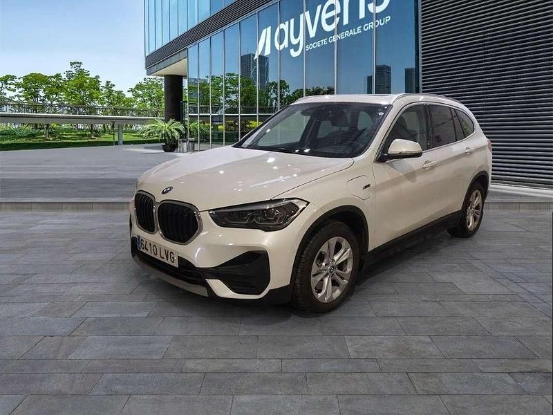 Blanco Usado 2021 BMW X1 Executive SUV | 29.500 € (Precio justo) - Imagen 1/4
