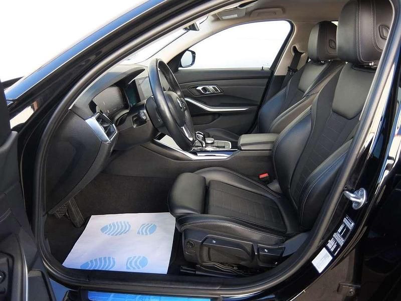 Usado BMW 318 Shadowline 150 CV (110 kW) 2022 Negro Berlina