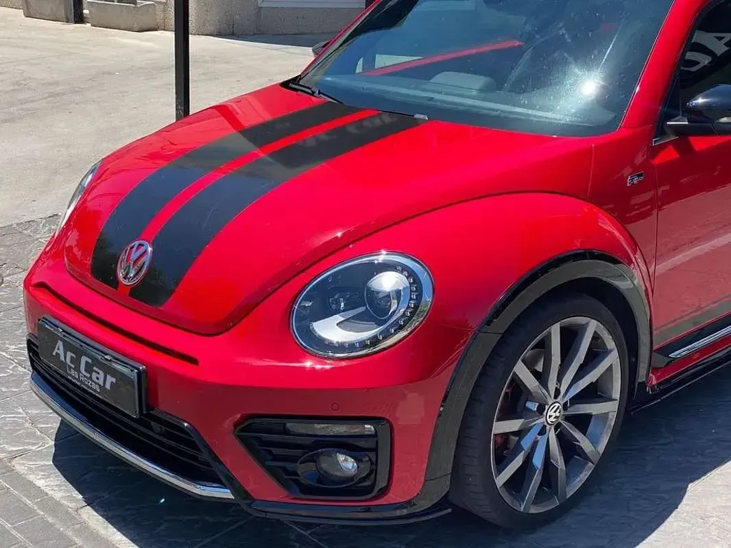 Usado VW Beetle R-line 220 CV (161 kW) 2017 Rojo Utilitario