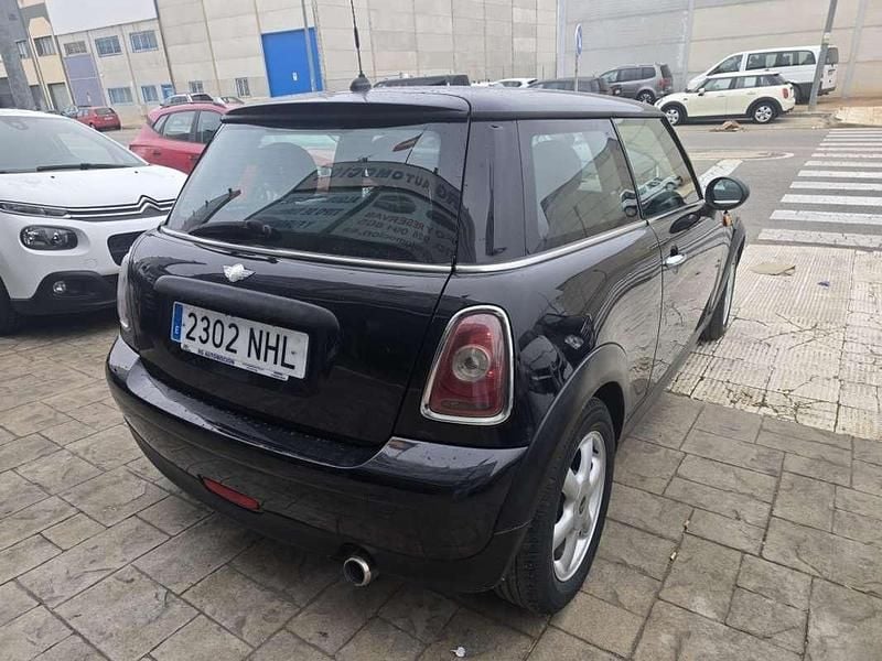 Usado Mini ONE 95 CV (69 kW) 2009 Negro Utilitario