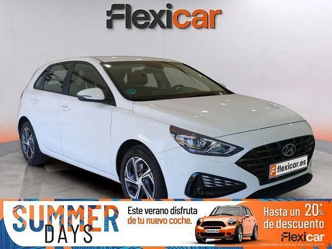 Usado Hyundai i30 116 CV (85 kW) 2021 Blanco Utilitario