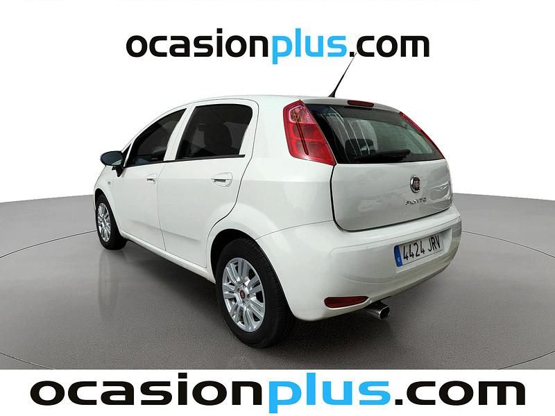 Usado Fiat Punto Easy 69 CV (50 kW) 2016 Blanco Utilitario