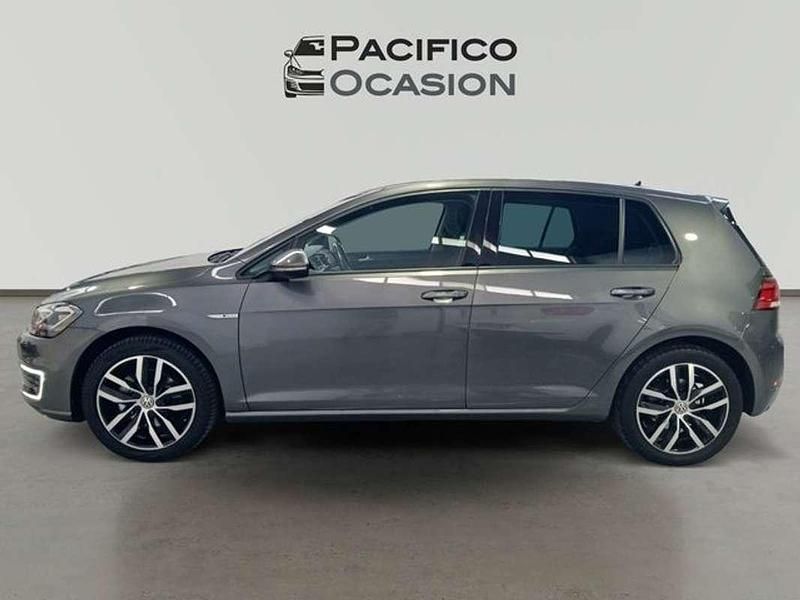 Usado VW e-Golf 100 kW (136 CV) 2020 Gris Utilitario