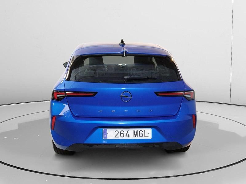 Usado Opel Astra Edition 131 CV (96 kW) 2023 Azul Utilitario