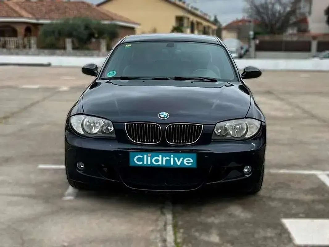 Usado BMW 118 136 CV (100 kW) 2008 Negro Utilitario