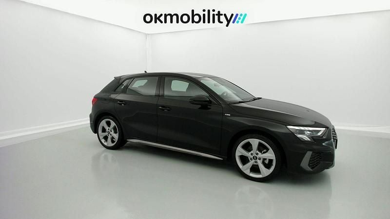 Usado Audi A3 Sportback e-tron S-Line 150 CV (110 kW) 2024 Mythosschwarz met. Utilitario
