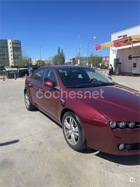 Usado Alfa Romeo 159 Distinctive 150 CV (110 kW) 2009 Granate Berlina