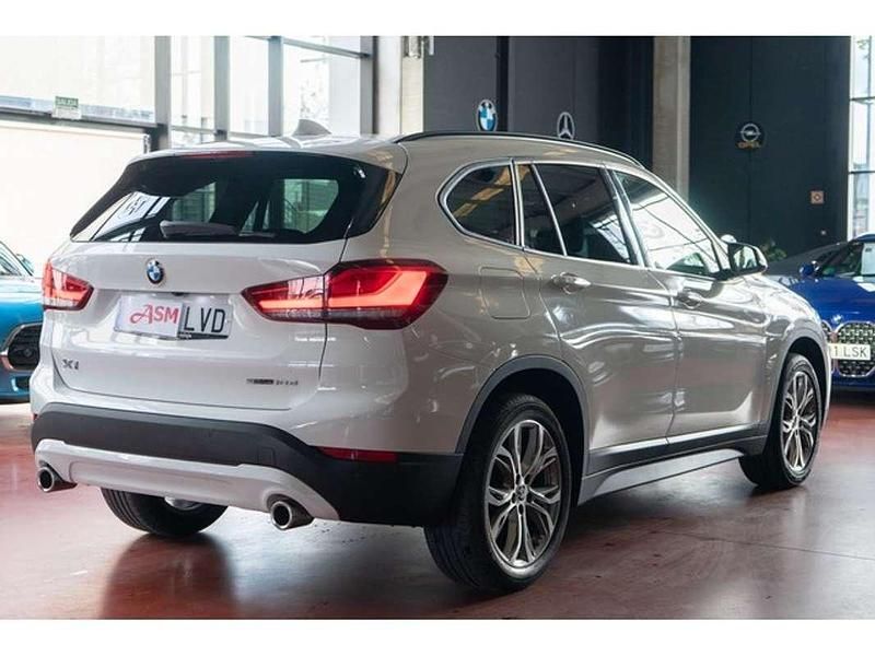 Usado BMW X1 Sport Line 150 CV (110 kW) 2021 Blanco SUV
