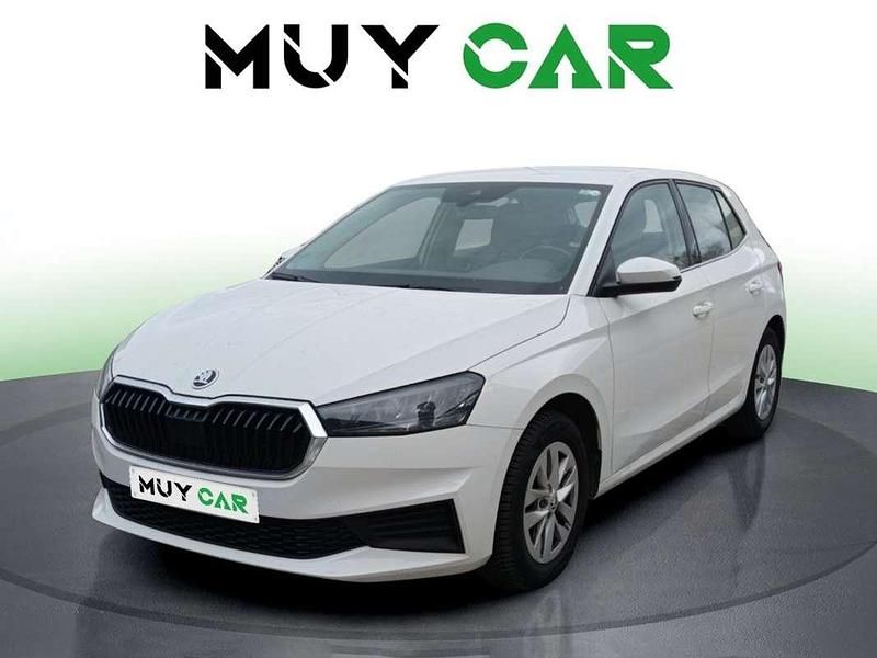Usado Skoda Fabia Ambition 80 CV (58 kW) 2023 Blanco Utilitario