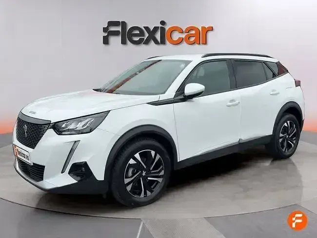 Usado Peugeot 2008 Allure 100 CV (73 kW) 2020 Blanco SUV