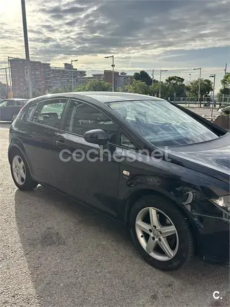 Usado Seat Leon Style 125 CV (91 kW) 2011 Negro Utilitario