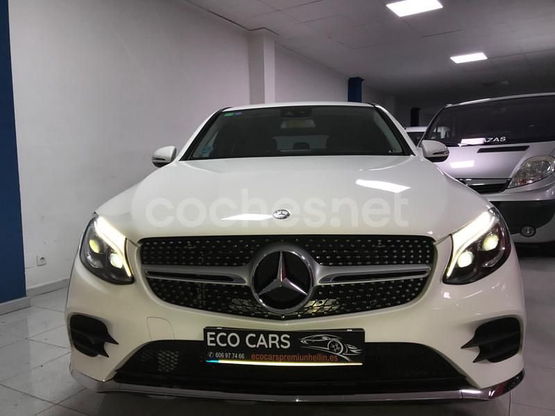 Usado Mercedes GLC220 AMG line 170 CV (125 kW) 2016 Blanco SUV