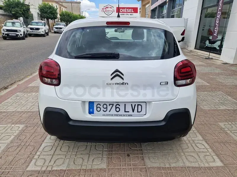 Usado Citroën C3 Feel 102 CV (75 kW) 2021 Blanco Utilitario