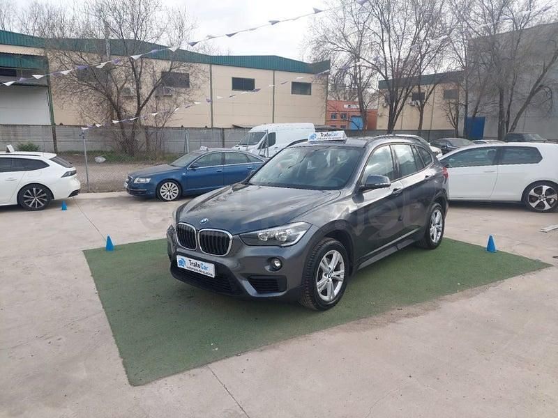 Usado BMW X1 Sport Line 190 CV (139 kW) 2017 Gris / plata SUV