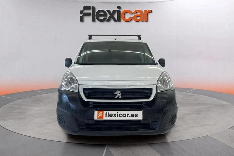 Usado Peugeot Partner Tepee Access 75 CV (55 kW) 2015 Blanco Monovolumen