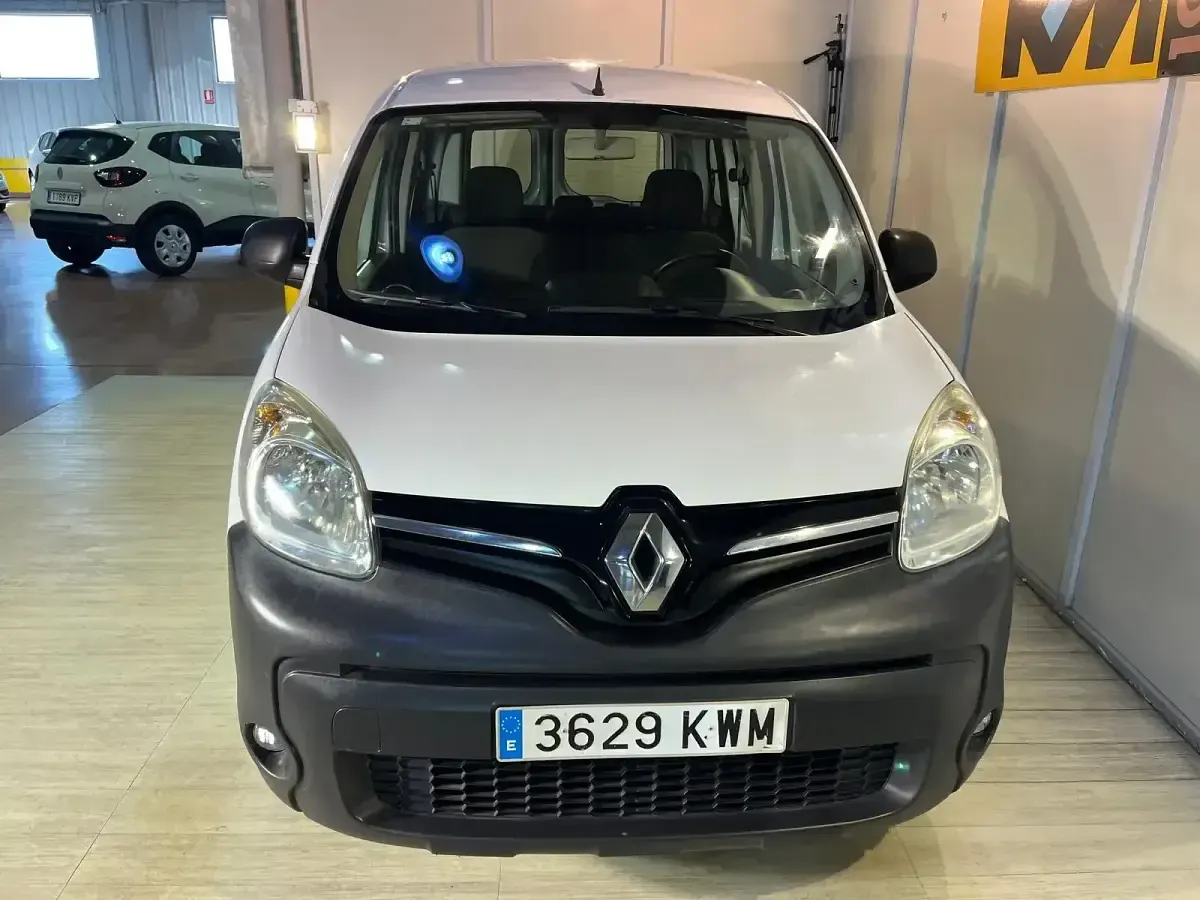 Usado Renault Kangoo 90 CV (66 kW) 2019 Blanco Monovolumen