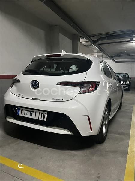 Usado Toyota Corolla Active 122 CV (89 kW) 2020 Blanco Berlina