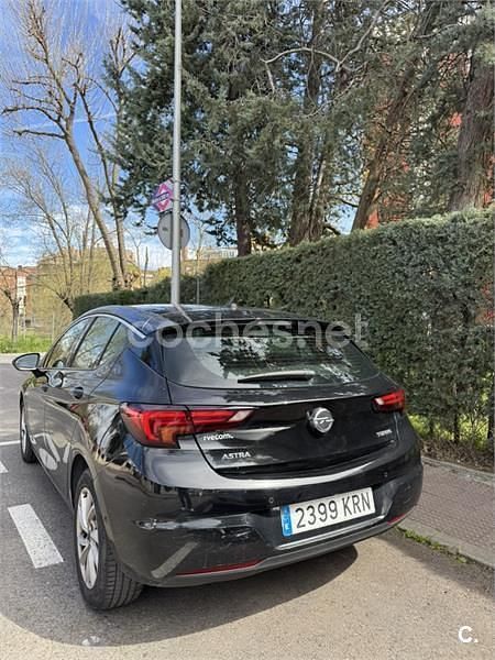 Usado Opel Astra Dynamic 150 CV (110 kW) 2018 Negro Berlina