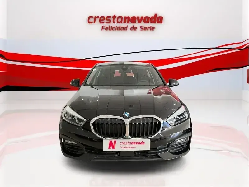 Usado BMW 118 Comfort Edition 136 CV (100 kW) 2022 Negro Utilitario