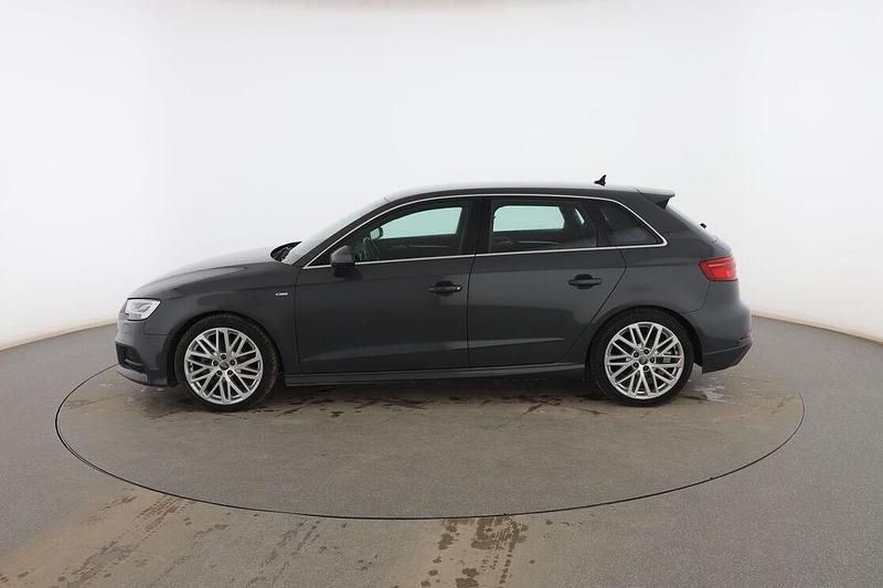 Usado Audi A3 S-Line 116 CV (85 kW) 2018 Gris Utilitario