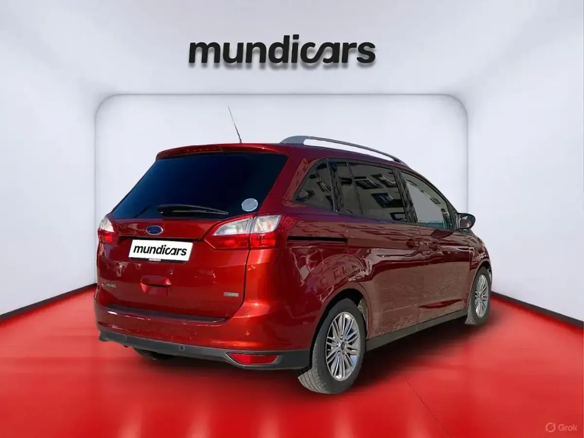 Usado Ford Grand C-Max Trend+ 125 CV (91 kW) 2015 Rojo Monovolumen