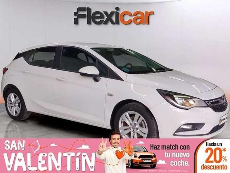 Usado Opel Astra Expression 150 CV (110 kW) 2017 Blanco Utilitario