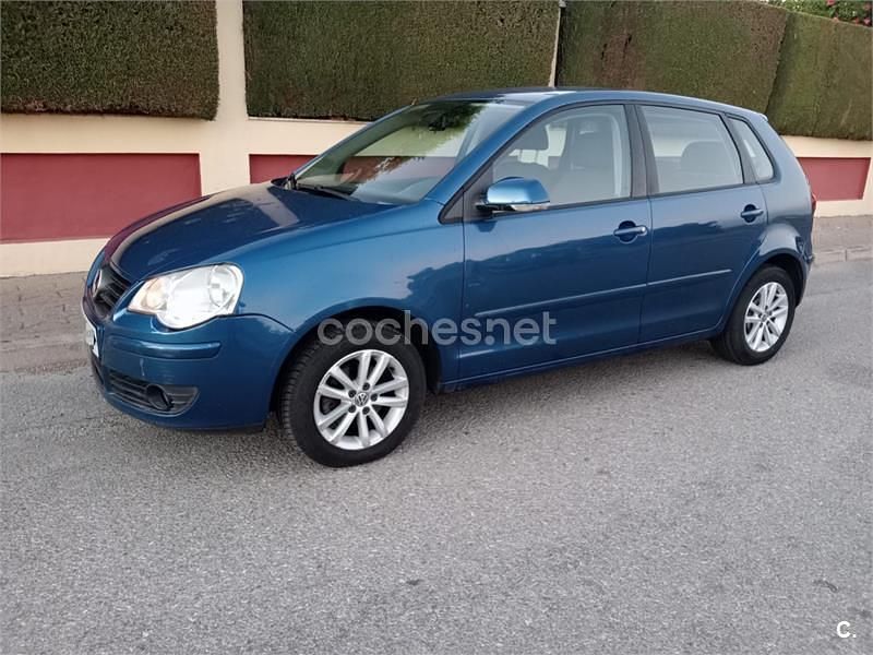 Azul Usado 2008 VW Polo Berlina | 4990 € (Precio justo) - Imagen 1/4