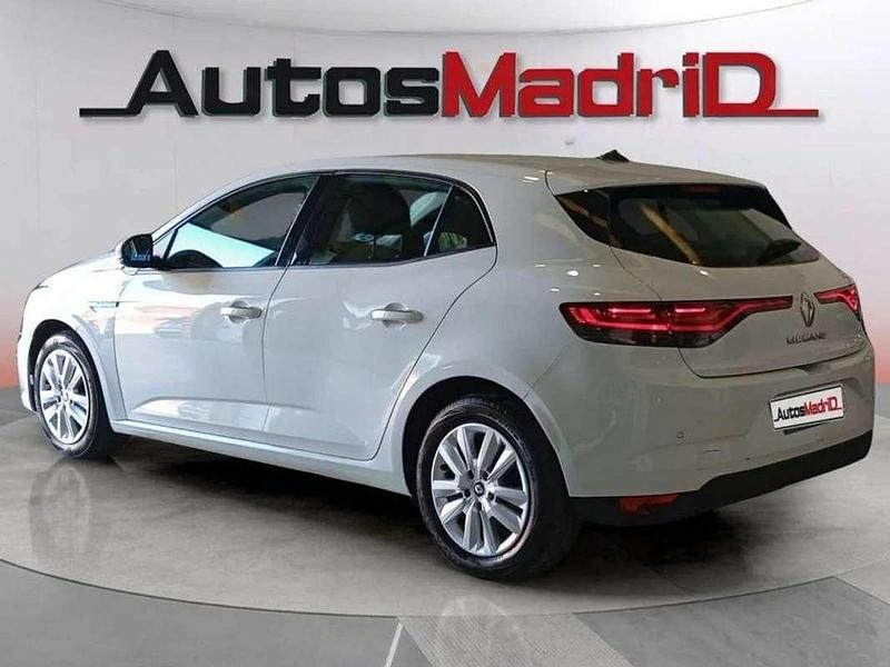 Usado Renault Mégane IV Equilibre 116 CV (85 kW) 2022 Blanco Utilitario