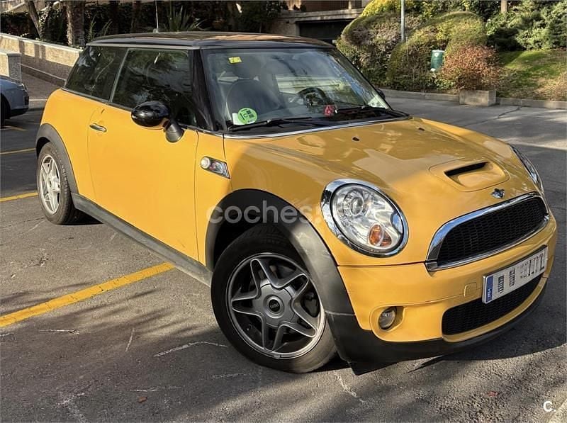 Usado Mini Cooper S 170 CV (125 kW) 2007 Amarillo Utilitario