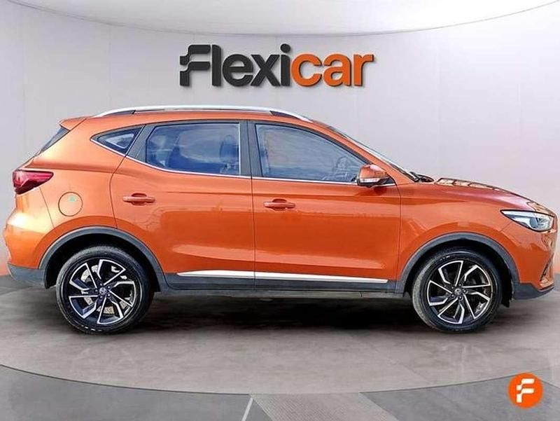 Usado MG ZS Luxury 106 CV (77 kW) 2023 Naranja SUV
