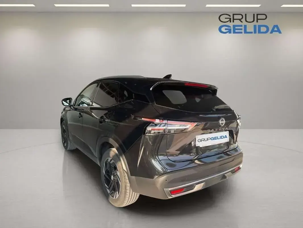 Usado Nissan Qashqai N-Connecta 139 CV (102 kW) 2025 Negro SUV