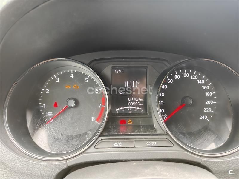 Rojo Usado 2014 VW Polo Edition Berlina | 7500 € (Precio justo) - Imagen 1/4