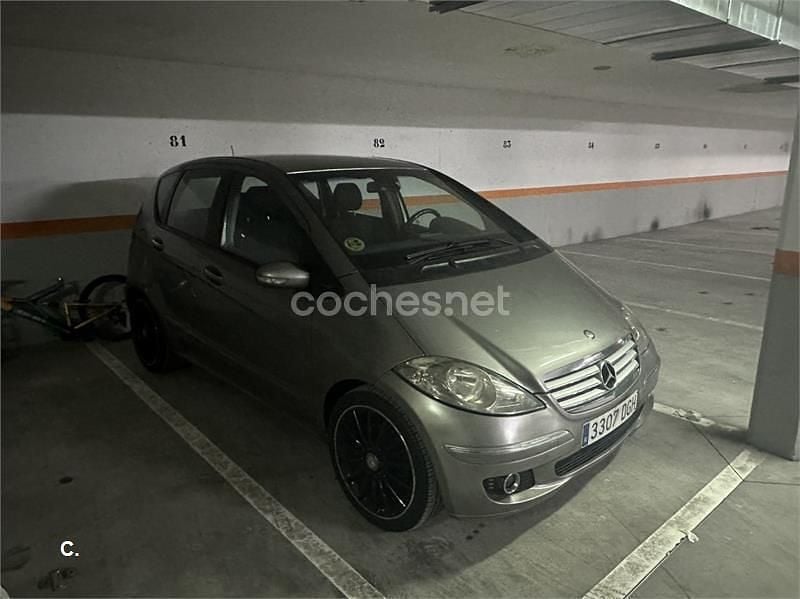 Usado Mercedes A200 Elegance 140 CV (102 kW) 2005 Gris / plata Monovolumen