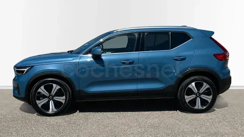 Usado Volvo XC40 Core 211 CV (155 kW) 2023 Azul SUV