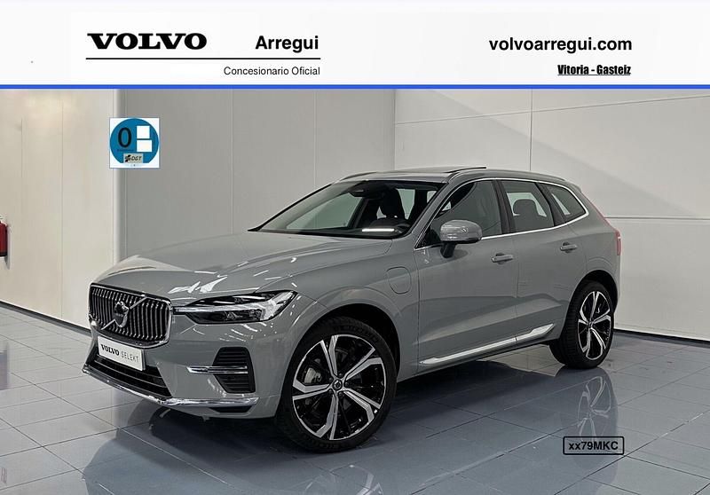 Gris Usado 2023 Volvo XC60 Core SUV | 48.990 € (Caro) - Imagen 1/4