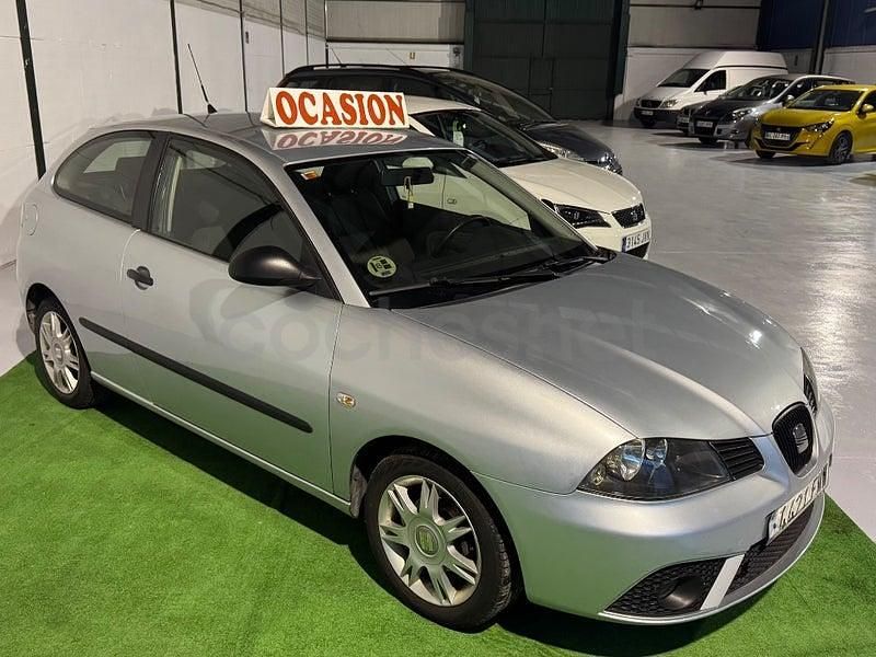 Usado Seat Ibiza Sport 80 CV (58 kW) 2007 Gris / plata Utilitario