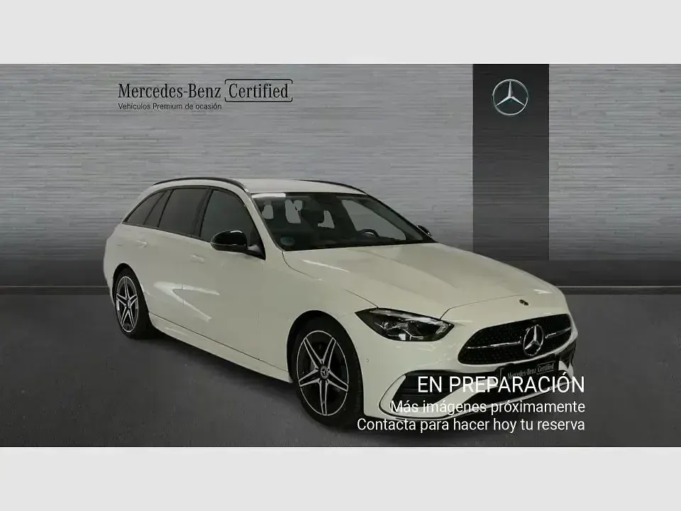Usado Mercedes C200 163 CV (119 kW) 2024 Blanco polar Familiar