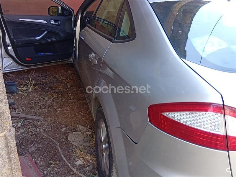 Gris / plata Usado 2009 Ford Mondeo Titanium Berlina | 3200 € (Precio justo) - Imagen 1/4