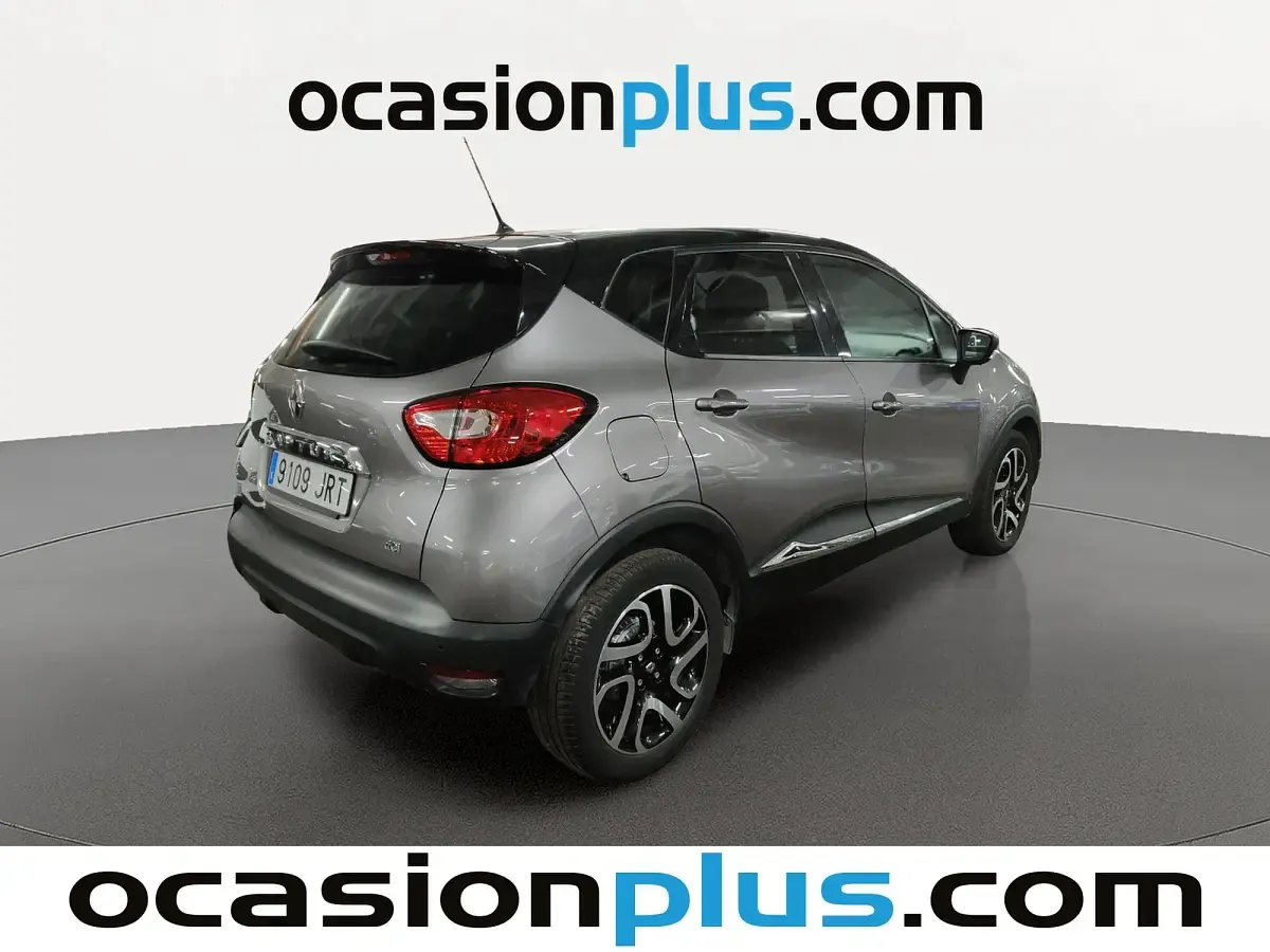 Usado Renault Captur Zen 90 CV (66 kW) 2016 Gris SUV