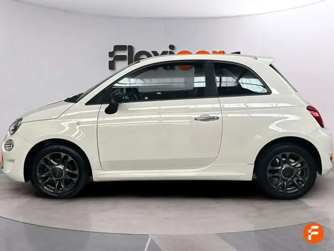 Usado Fiat 500 Club 71 CV (52 kW) 2022 Blanco Berlina