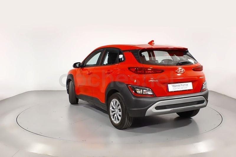 Usado Hyundai Kona 120 HP (88 kW) 2022 Vermelho SUV