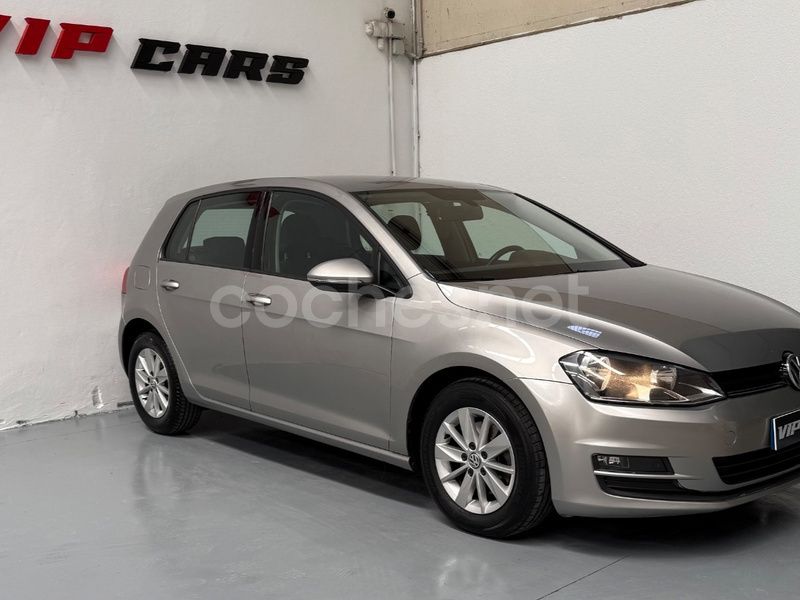 Beige Usado 2014 VW Golf VII Berlina | 8800 € (Precio justo) - Imagen 1/4