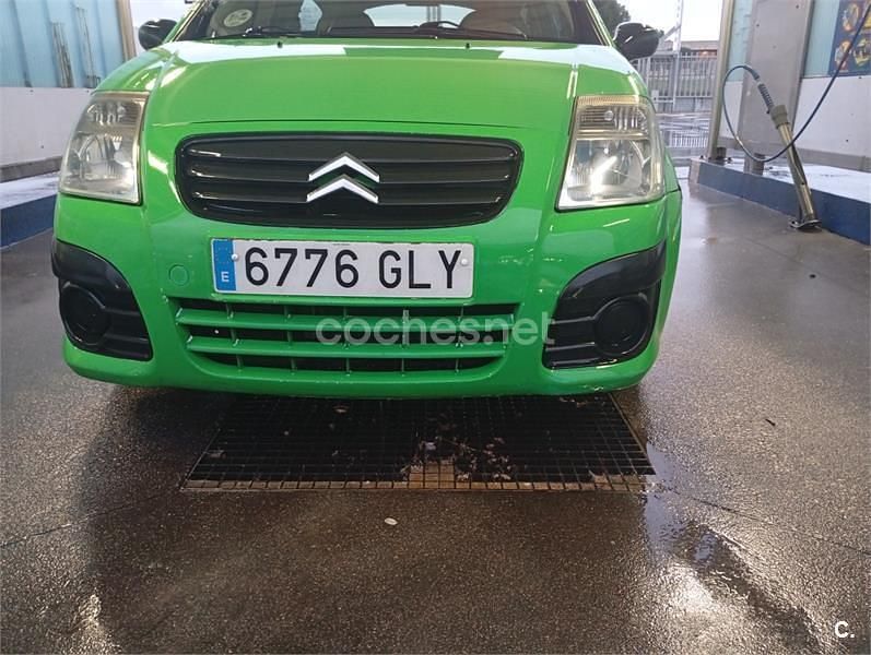 Usado Citroën C2 Furio 70 CV (51 kW) 2008 Verde Utilitario