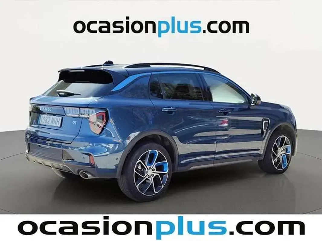 Begagnad Lynk & Co 01 179 HK (131 kW) 2023 Blå SUV