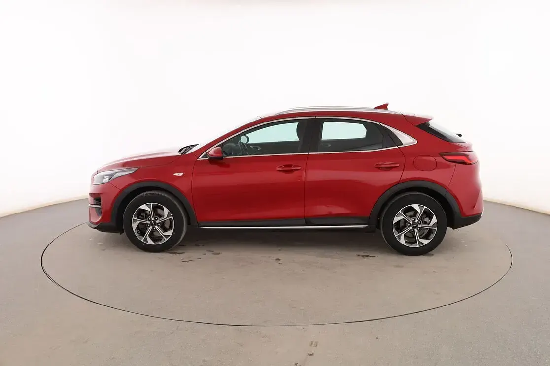 Usado Kia XCeed 120 CV (88 kW) 2022 Rojo SUV