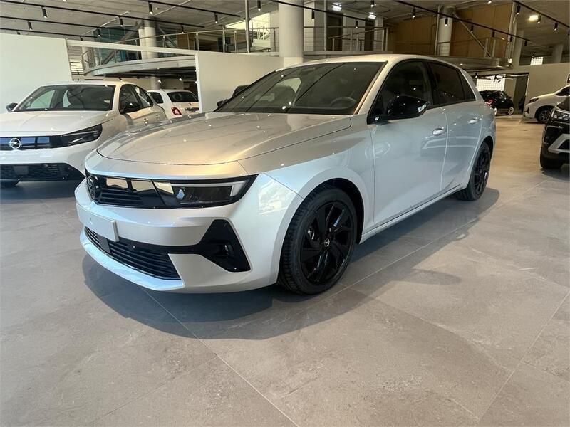 Kristall silve Usado 2024 Opel Astra Berlina | 25.800 € (Un poco caro) - Imagen 1/4