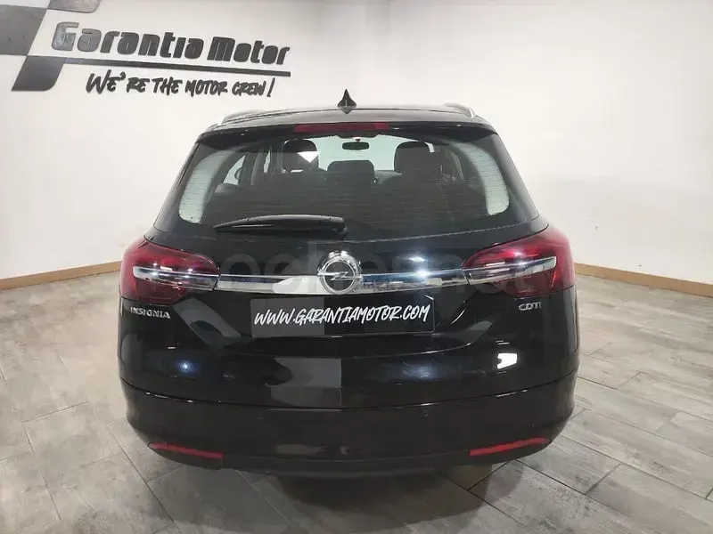 Usado Opel Insignia Excellence 136 CV (100 kW) 2017 Negro Familiar