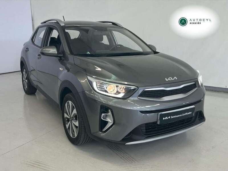 Gris Usado 2024 Kia Stonic GT-Line SUV | 14.500 € (Super precio) - Imagen 1/4