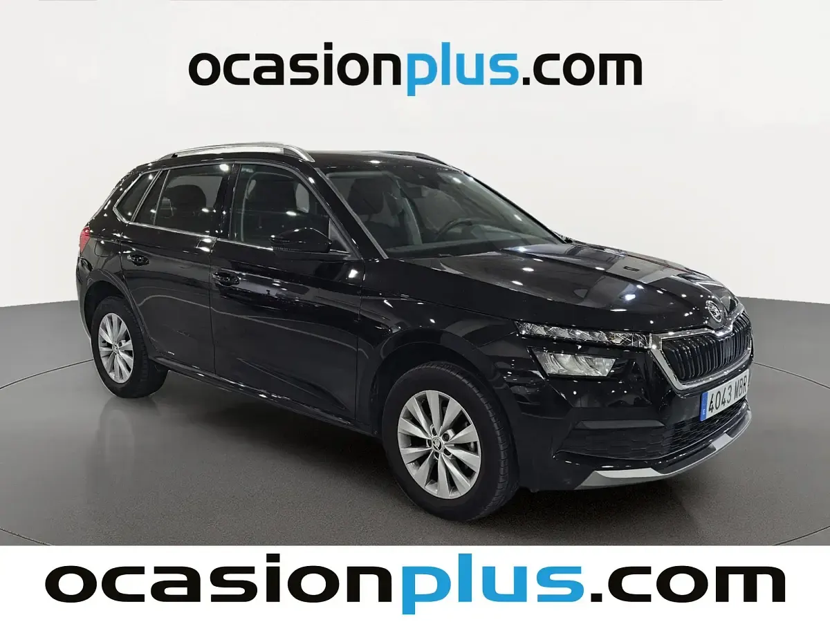 Usado Skoda Kamiq Ambition 110 HP (80 kW) 2022 Preto SUV