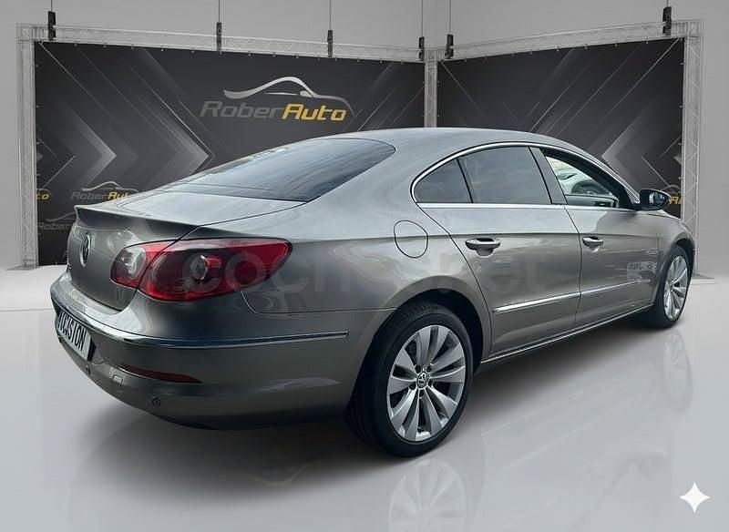 Usado VW Passat 160 CV (117 kW) 2010 Gris / plata Berlina